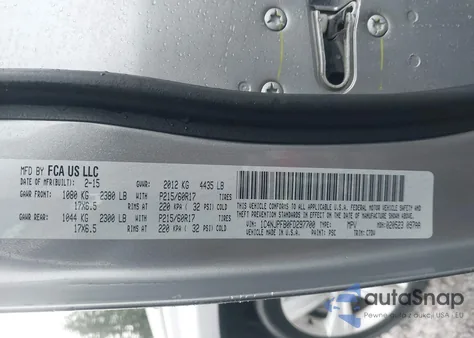 2015 Jeep Patriot Latitude z USA, uszkodzony, nr VIN 1C4NJPFB0FD297700